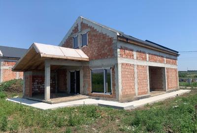 Casă cu 4 camere în Aroneanu - 7