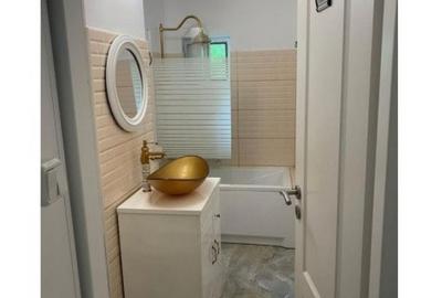 Apartament cu 3 camere decomandat în Tineretului - 2