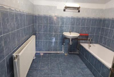 Casă cu 3 camere în Central - 6