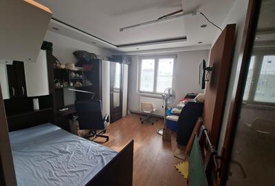 Apartament cu 3 camere semidecomandat, mobilat în Colentina - 12