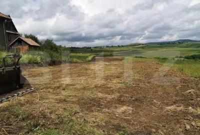 Teren de 2200 mp, în Chinteni - 6