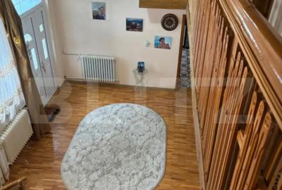 Casă cu 5 camere cu Teren 394 Mp în Obcini - 10