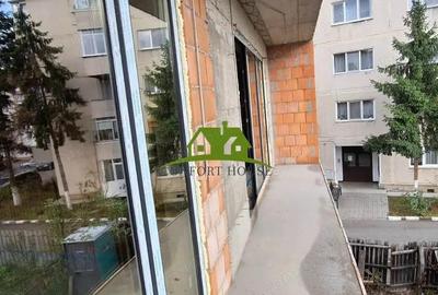 Apartament cu 3 camere decomandat în Traian - 5