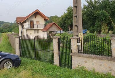 Casă cu 2 camere în Logrești - 2