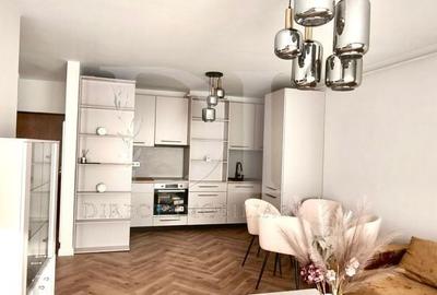 Apartament cu 2 camere semidecomandat, mobilat în Florești