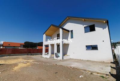 Casă individuală cu 5 camere cu Canalizare în Sânpetru - 3
