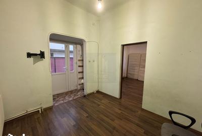 Casă cu 4 camere cu Canalizare în Grivița - 9