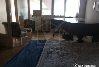 Ultracentral Apartament cu 3 camere - 4