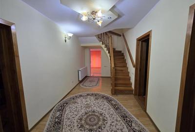 Casă individuală cu 11 camere cu Teren 5000 Mp în Central - 11