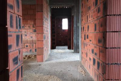 FARA COMISIOANE casa cu 4 camere 2 bai pe 400mp regim P+pod si terasa la cheie - 9