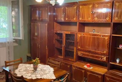 Apartament 3 camere, Aleea Clabucet , Carpati 1 , parter, 54.000 neg. - 1