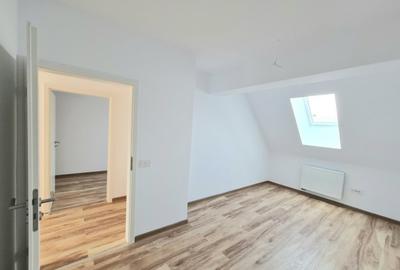 Penthouse deosebit pe 3 etaje cu priveliste zona Coresi - 4