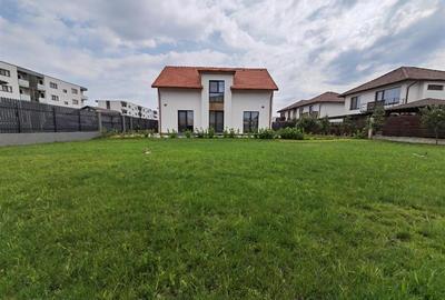 Casă individuală cu 4 camere cu Canalizare în Periferie - 39