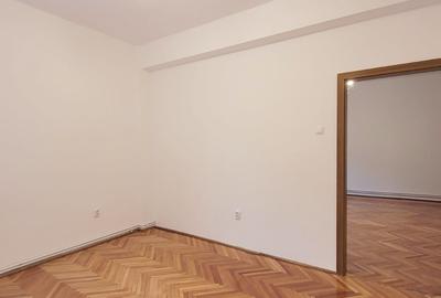 De vânzare apartament renovat, 64 mp, 2 camere pe strada Horea - 10