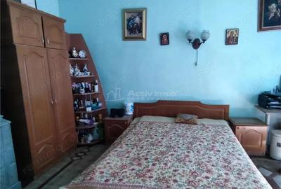 Casa D+P+M, teren 187 mp, pretabila - clinica, cabinete, birouri - Piata Mare - 1