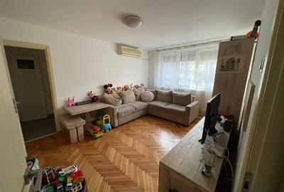 Apartament cu 3 camere semidecomandat în Ozana - 5