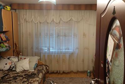 Apartament cu 3 camere decomandat în George Enescu - 1