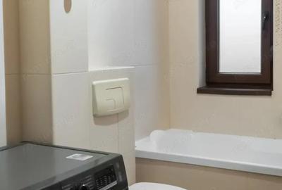 Apartament cu 3 camere semidecomandat în Complex Studențesc