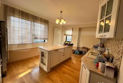 Apartament cu 5 camere decomandat în Central - 10