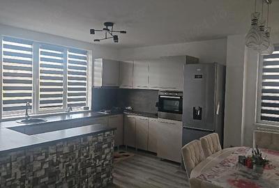 Casă cu 5 camere cu Teren 250 Mp în Florești - 7