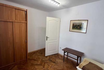 Apartament cu 2 camere decomandat în 7 Noiembrie - 2