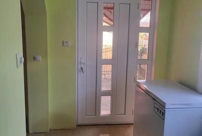 Apartament cu 2 camere decomandat în Pucioasa - 4
