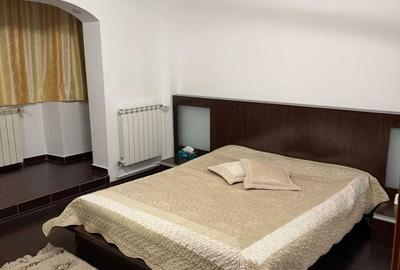Apartament cu 3 camere decomandat în Central - 2