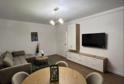 Apartament cu 2 camere semidecomandat, mobilat în Tătărași