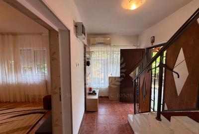 Casă individuală cu 8 camere cu Canalizare în Podenii Noi - 16