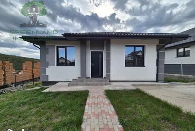 Casă cu 4 camere cu Teren 440 Mp în Miroslava