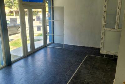 Spațiu comercial, de 57 mp, în Central - 4