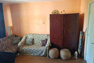 Vand apart 2 camere zona Peco - 5