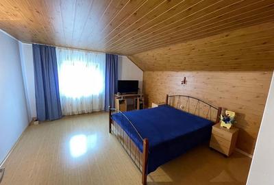 Casă cu 4 camere în Războieni - 3