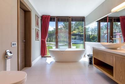 Pret Preferential- Oferta limitata pana la 31 Decembrie - 13