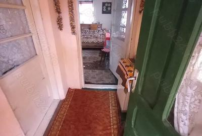 Casa +2anexe +tere intravilan de vanzare in Gura Foii _o oaza de lini?te! 35.000euro - 4