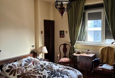 Apartament cu 3 camere semidecomandat în Ștefan cel Mare