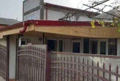 Casă cu 3 camere cu Teren 121 Mp în Central - 2