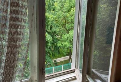 Garsoniera in bloc de apartamente, pe Aleea Parcului, libera - 5