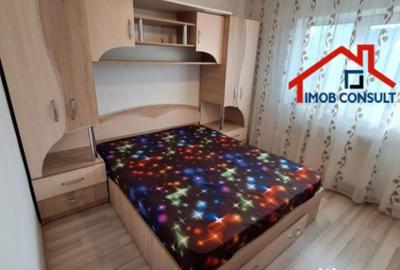 Apartament cu 3 camere decomandat în Narcisa