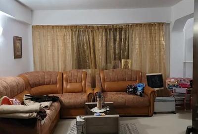 Apartament cu 3 camere decomandat în Schitu - 5