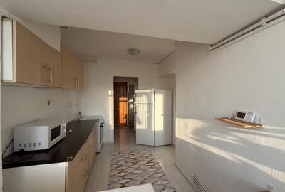 Garsonieră decomandată în Micro 12 - 7