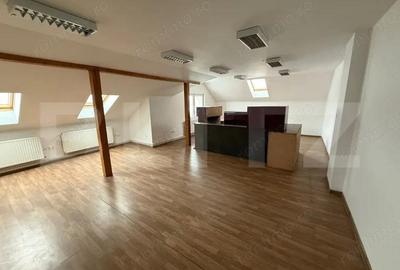 Casa, 112mp, 3 camere, Birouri, zona Iris - 1