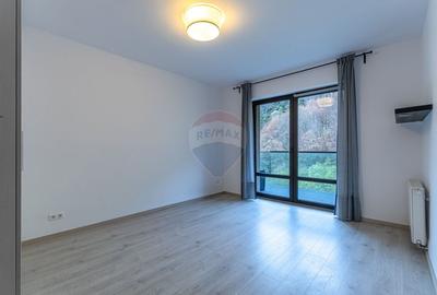 Apartament cu 4 camere de inchiriat Tampa Gardens Racadau etaj 10/12 - 16