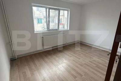 Apartament cu 2 camere semidecomandat în Micro 11 - 2