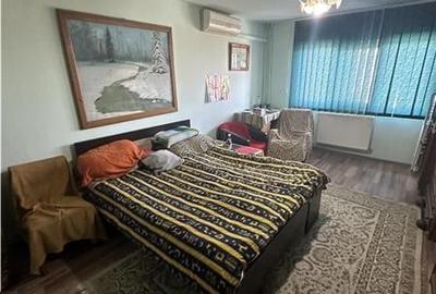 Model mare la etajul 2 ?n bloc anvelopat - 7