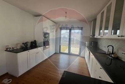 Casa / Vila 4 camere Green field residence - 9