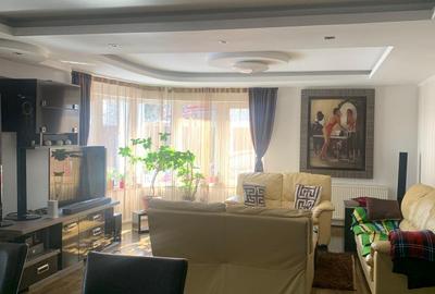 Casă cu 6 camere cu Canalizare în Ultracentral - 4