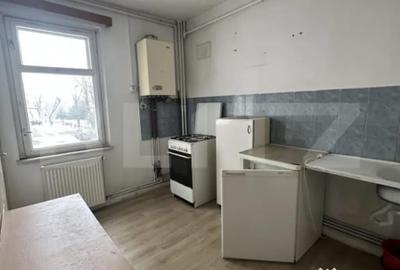 Garsonieră decomandată în Central - 2