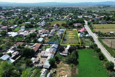 Teren intravilan 1,500mp - 1