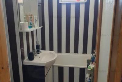 Apartament cu 4 camere decomandat în Viziru 3 - 15